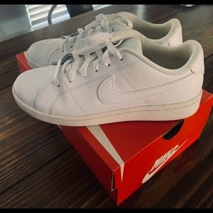 Women’s Nike Court Royale 2, Size 6.5, White